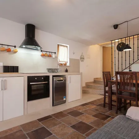 Apartment Two Bedroom Apartment H2 Rovinj