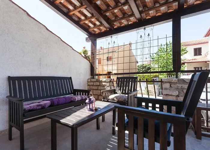 Two Bedroom Apartment H2