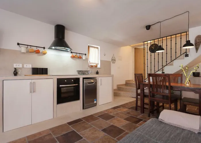 Διαμέρισμα Two Bedroom Apartment H2 Ρόβινι